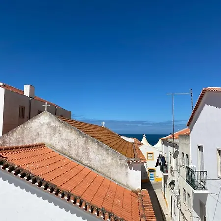 Casa Predio Triplex - Faneca Ναζαρέ